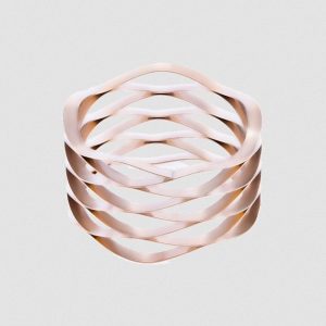 molas onduladas multivoltas sem extremidades com calços