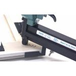 Pregador pneumático para molduras em V